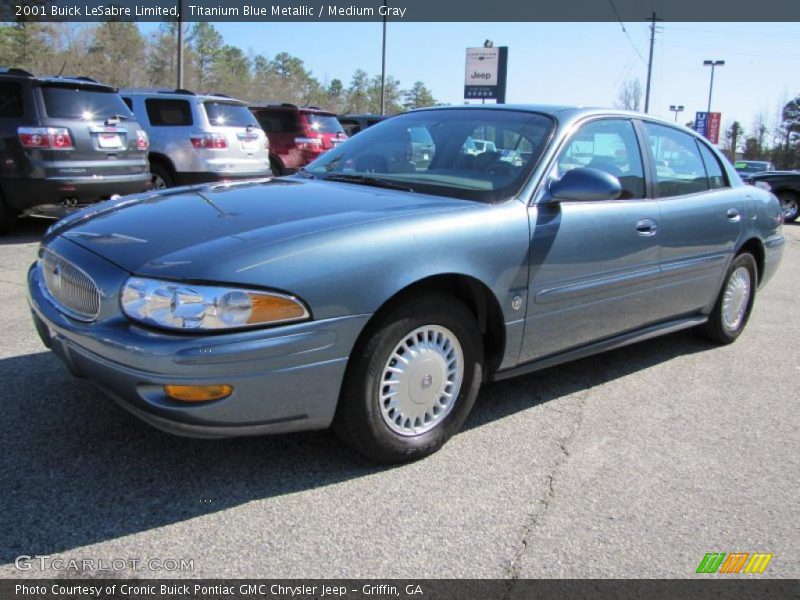 Front 3/4 View of 2001 LeSabre Limited