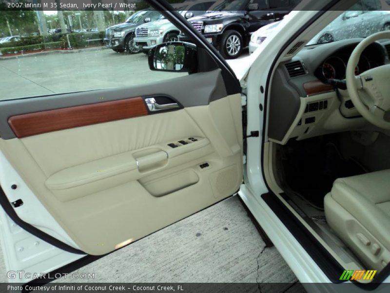Ivory Pearl / Wheat 2007 Infiniti M 35 Sedan