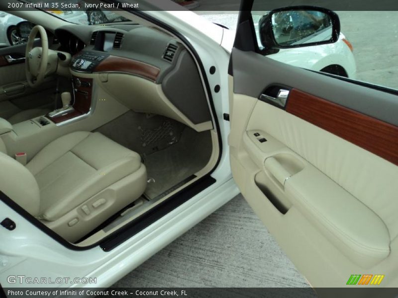 Ivory Pearl / Wheat 2007 Infiniti M 35 Sedan