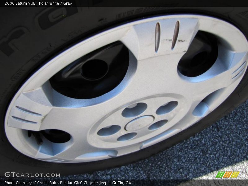 Polar White / Gray 2006 Saturn VUE