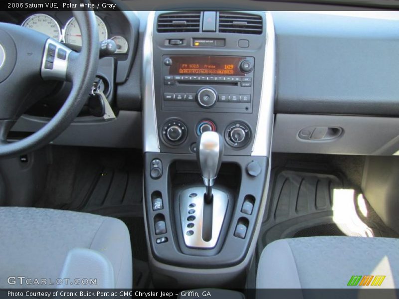 Polar White / Gray 2006 Saturn VUE