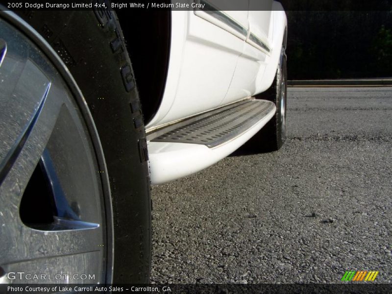 Bright White / Medium Slate Gray 2005 Dodge Durango Limited 4x4