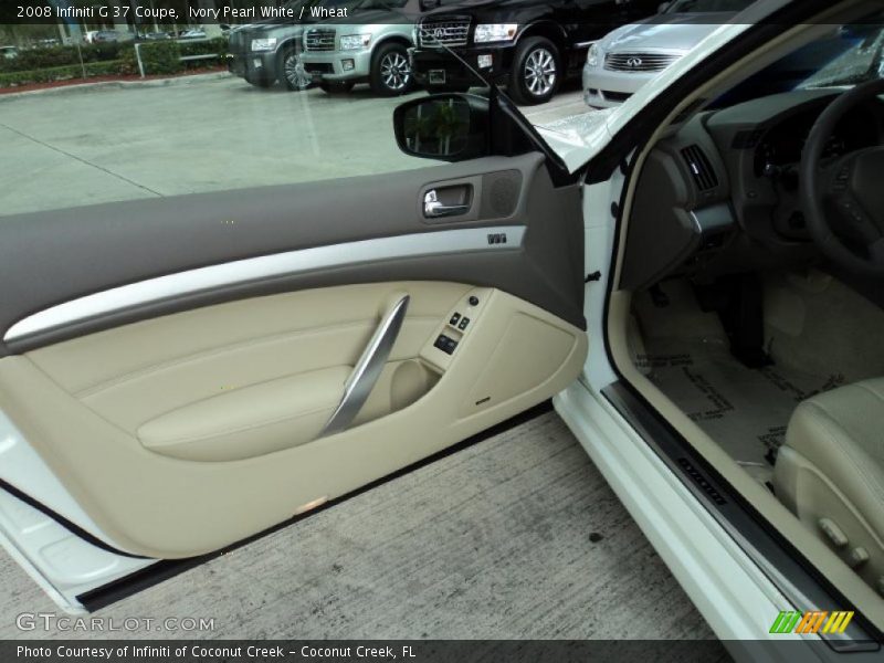 Door Panel of 2008 G 37 Coupe