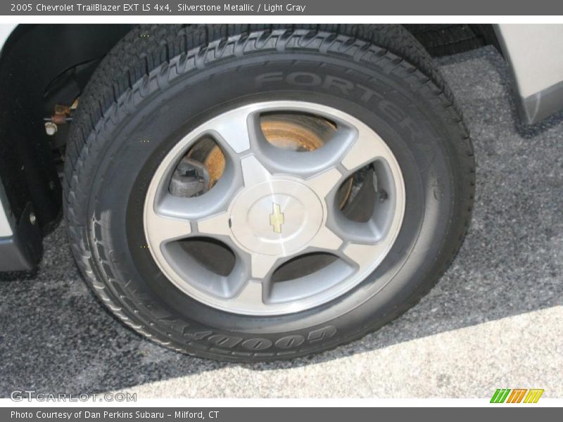 Silverstone Metallic / Light Gray 2005 Chevrolet TrailBlazer EXT LS 4x4