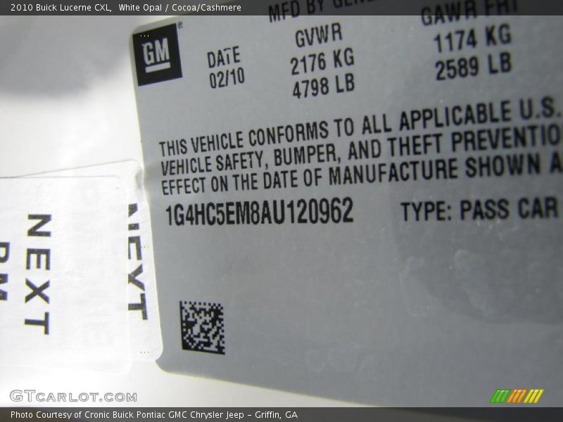 White Opal / Cocoa/Cashmere 2010 Buick Lucerne CXL