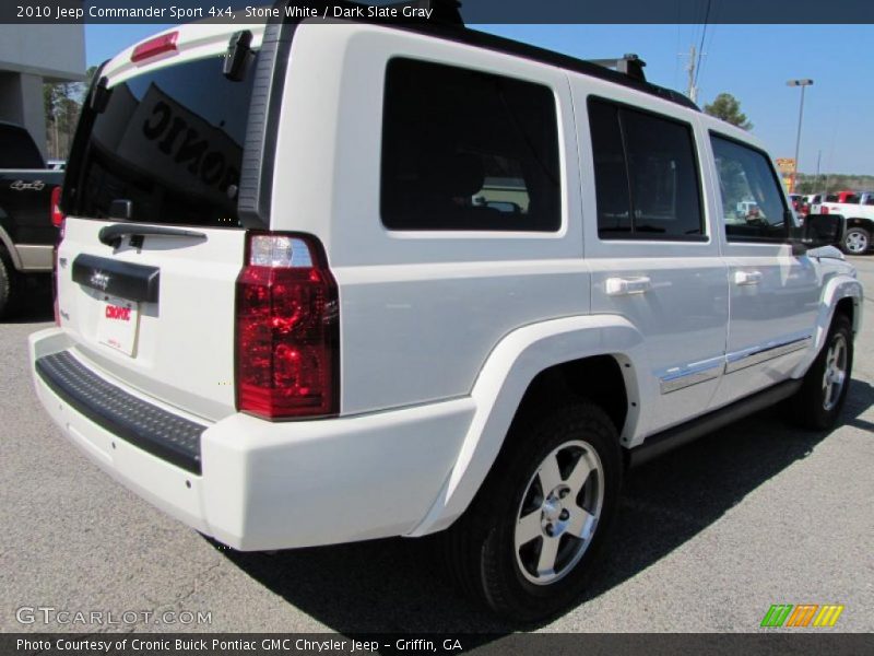 Stone White / Dark Slate Gray 2010 Jeep Commander Sport 4x4