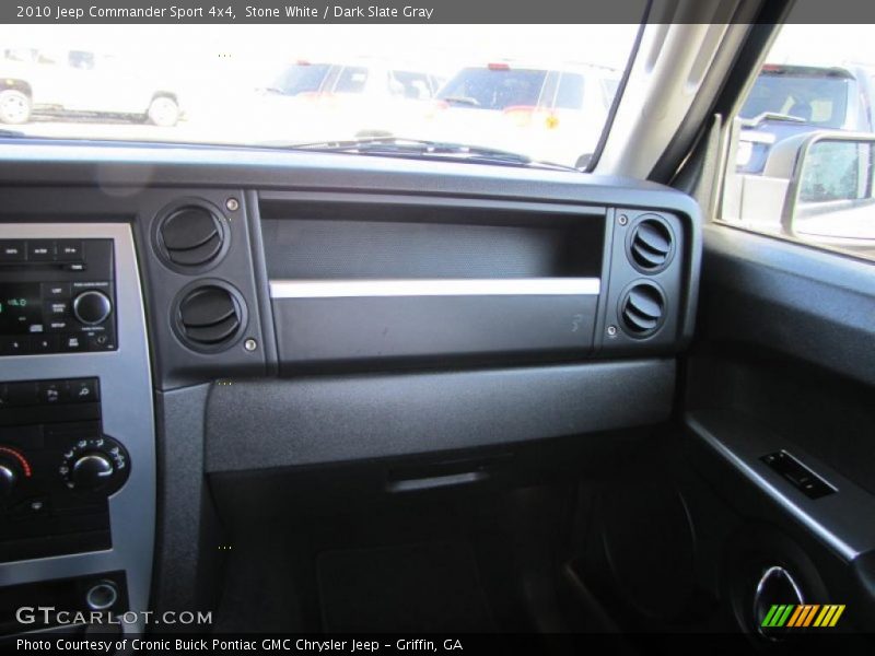 Stone White / Dark Slate Gray 2010 Jeep Commander Sport 4x4