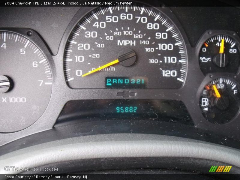 Indigo Blue Metallic / Medium Pewter 2004 Chevrolet TrailBlazer LS 4x4