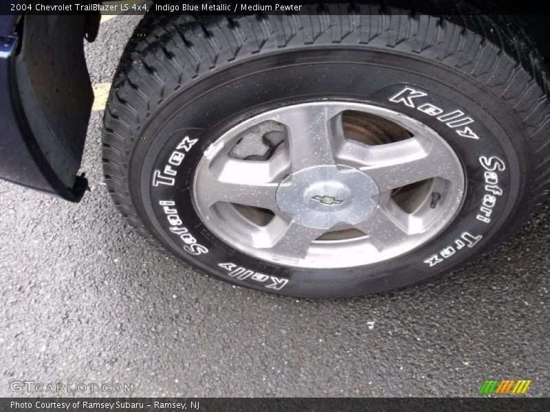 Indigo Blue Metallic / Medium Pewter 2004 Chevrolet TrailBlazer LS 4x4