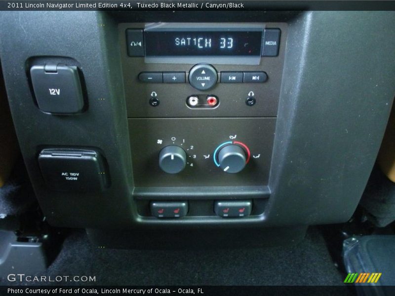 Controls of 2011 Navigator Limited Edition 4x4