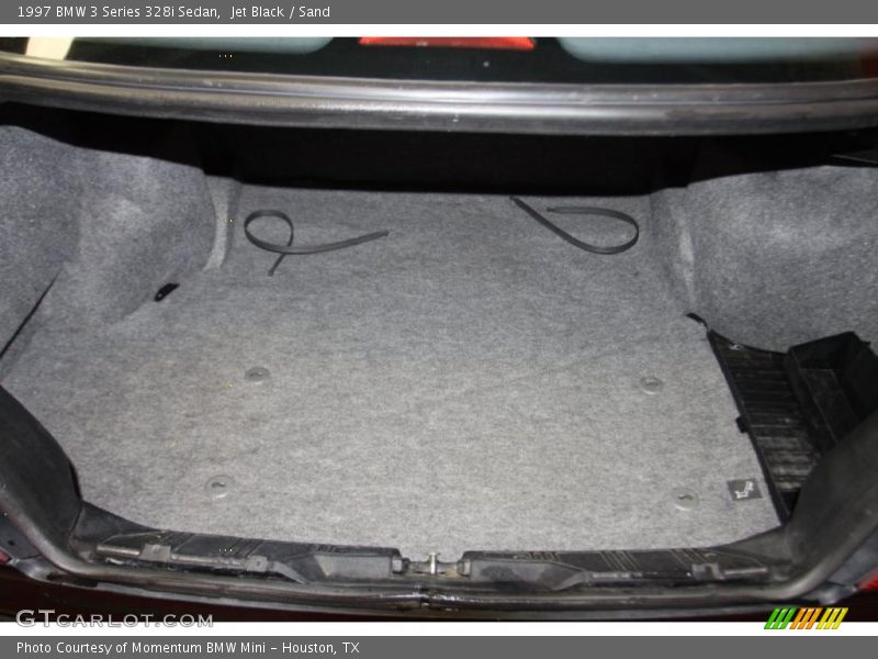 1997 3 Series 328i Sedan Trunk