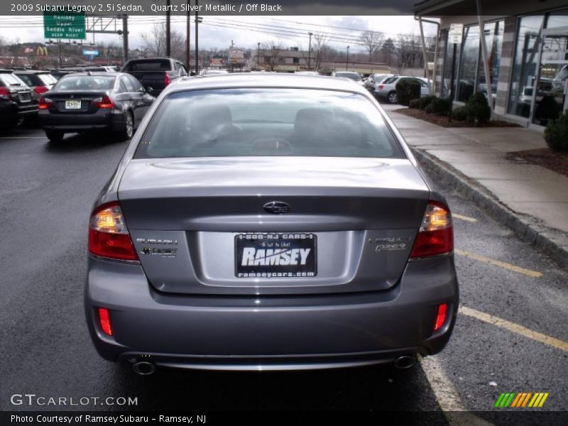Quartz Silver Metallic / Off Black 2009 Subaru Legacy 2.5i Sedan