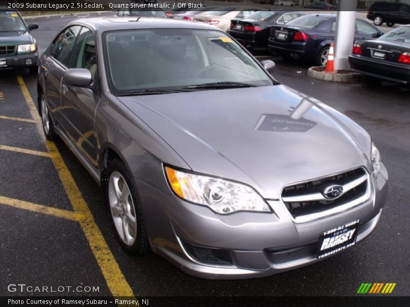 Quartz Silver Metallic / Off Black 2009 Subaru Legacy 2.5i Sedan