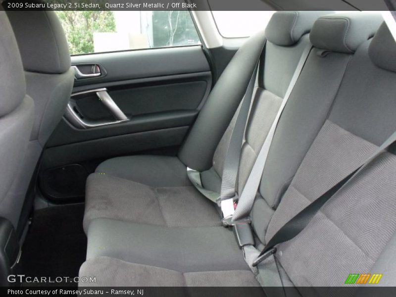 Quartz Silver Metallic / Off Black 2009 Subaru Legacy 2.5i Sedan