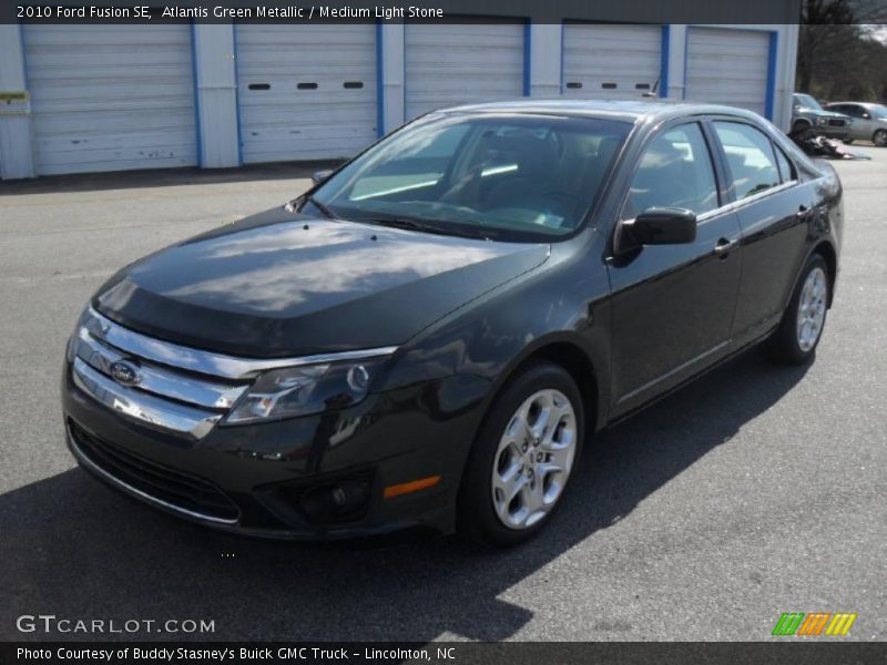 Atlantis Green Metallic / Medium Light Stone 2010 Ford Fusion SE