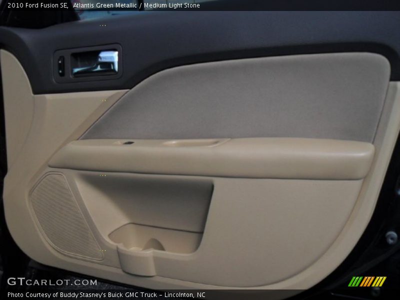 Atlantis Green Metallic / Medium Light Stone 2010 Ford Fusion SE