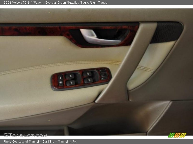 Cypress Green Metallic / Taupe/Light Taupe 2002 Volvo V70 2.4 Wagon
