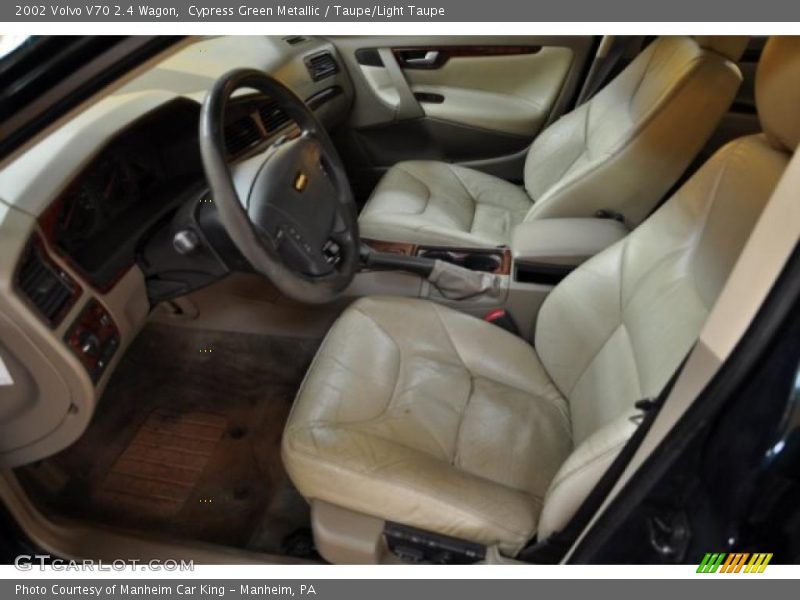 Cypress Green Metallic / Taupe/Light Taupe 2002 Volvo V70 2.4 Wagon