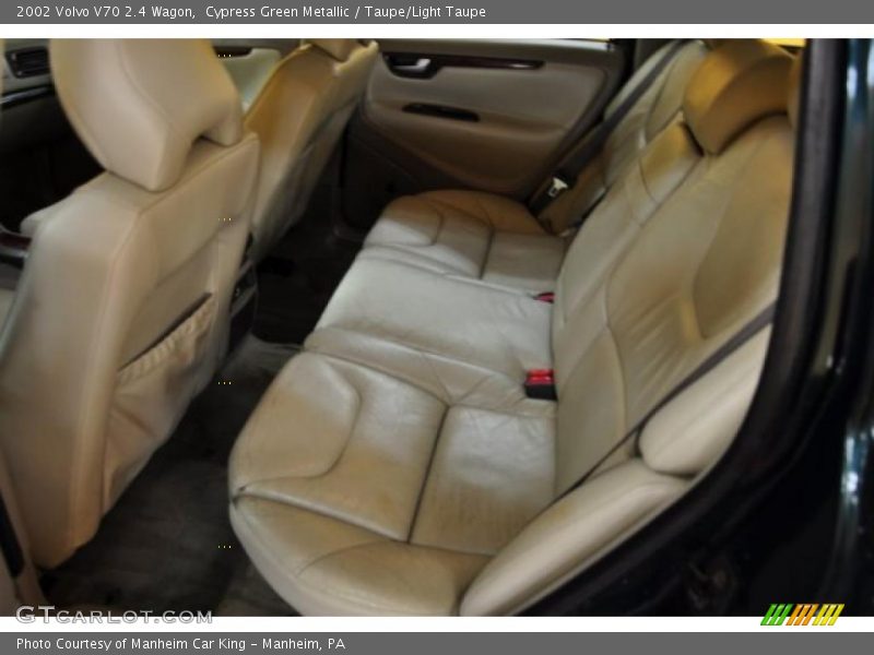 Cypress Green Metallic / Taupe/Light Taupe 2002 Volvo V70 2.4 Wagon
