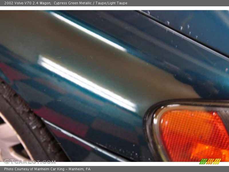 Cypress Green Metallic / Taupe/Light Taupe 2002 Volvo V70 2.4 Wagon