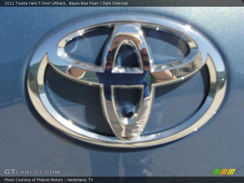 Bayou Blue Pearl / Dark Charcoal 2011 Toyota Yaris 5 Door Liftback