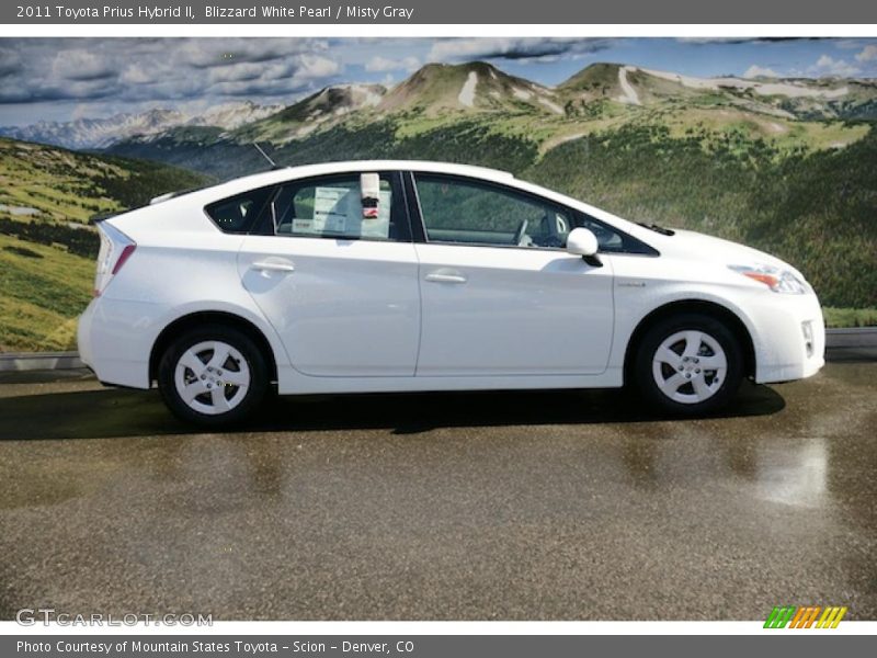Blizzard White Pearl / Misty Gray 2011 Toyota Prius Hybrid II