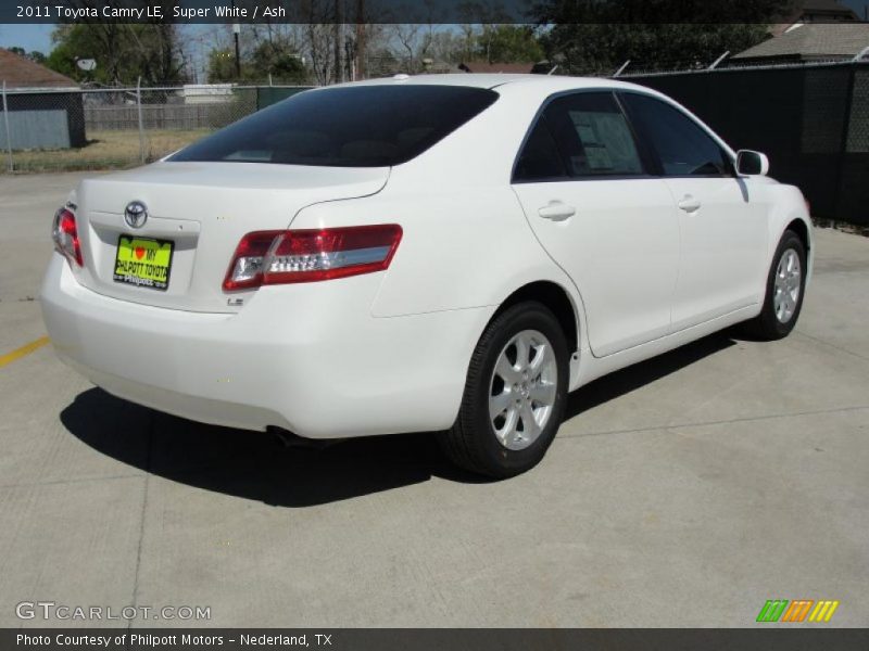 Super White / Ash 2011 Toyota Camry LE