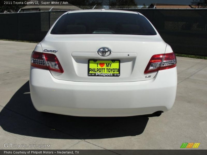 Super White / Ash 2011 Toyota Camry LE