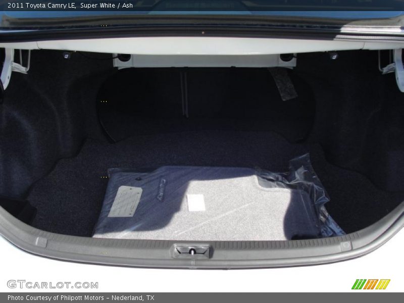 Super White / Ash 2011 Toyota Camry LE