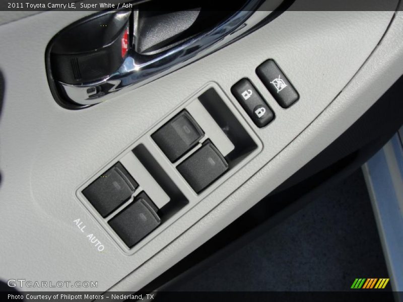 Super White / Ash 2011 Toyota Camry LE