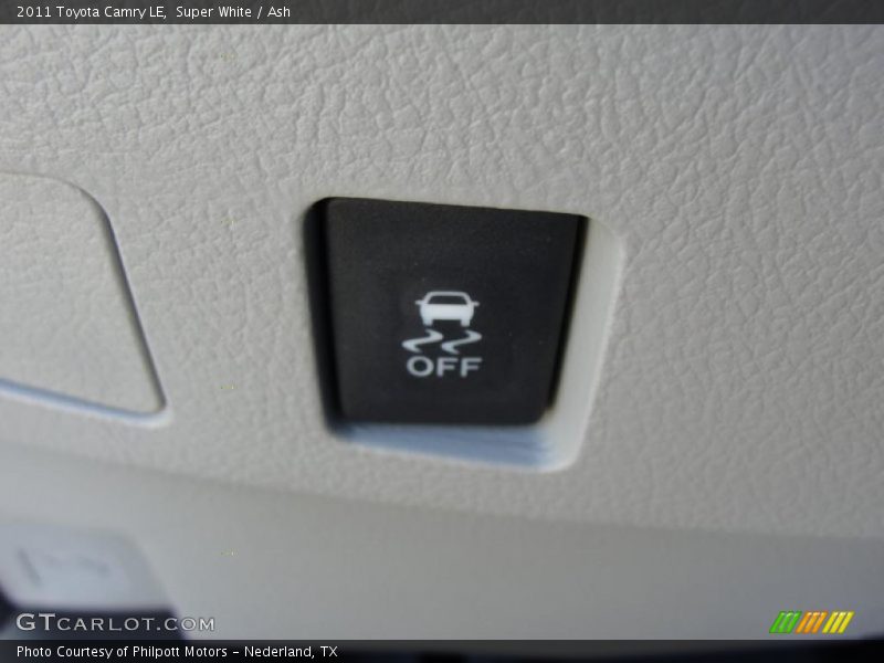 Super White / Ash 2011 Toyota Camry LE