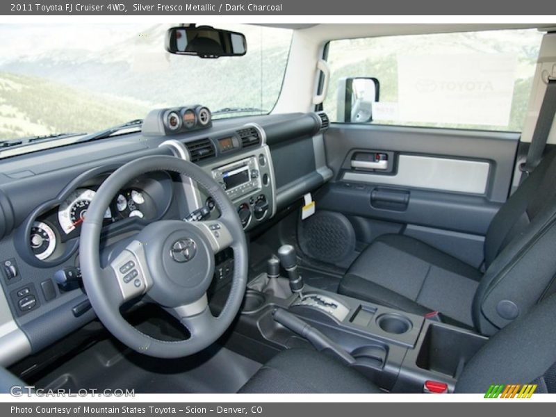 Dashboard of 2011 FJ Cruiser 4WD