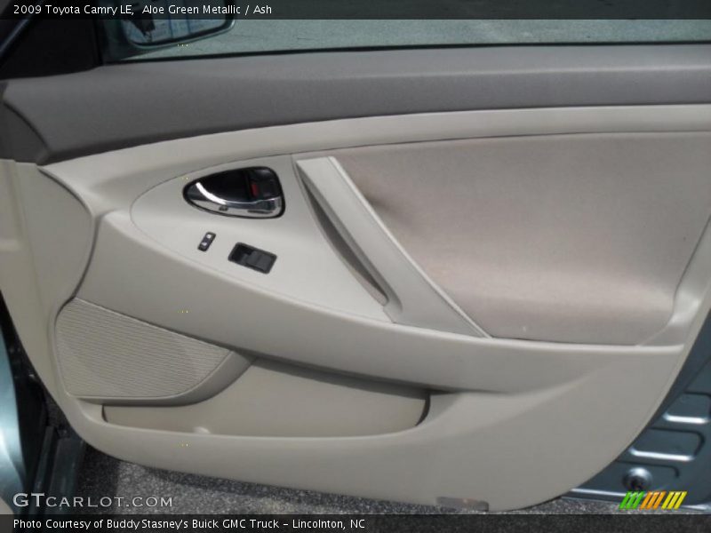 Aloe Green Metallic / Ash 2009 Toyota Camry LE