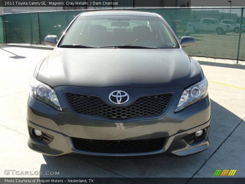 Magnetic Gray Metallic / Dark Charcoal 2011 Toyota Camry SE