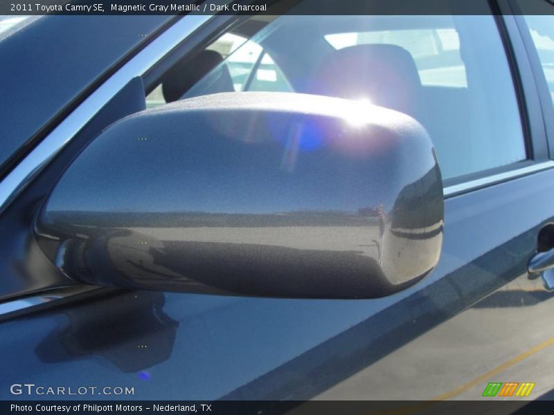 Magnetic Gray Metallic / Dark Charcoal 2011 Toyota Camry SE