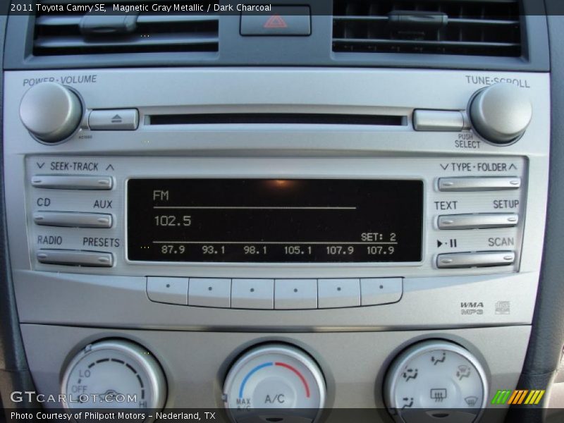 Magnetic Gray Metallic / Dark Charcoal 2011 Toyota Camry SE