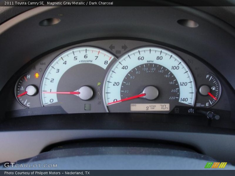 Magnetic Gray Metallic / Dark Charcoal 2011 Toyota Camry SE