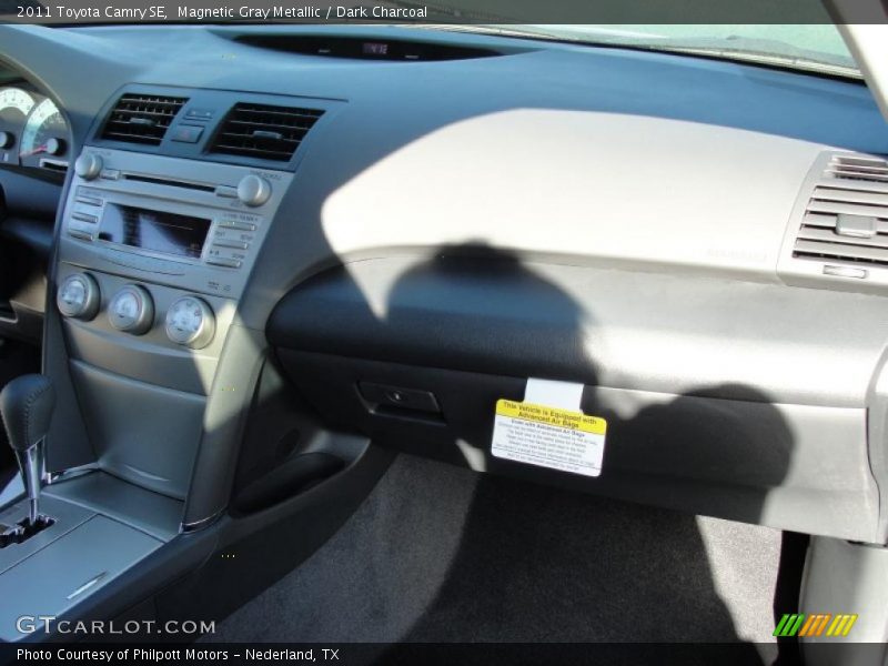 Magnetic Gray Metallic / Dark Charcoal 2011 Toyota Camry SE