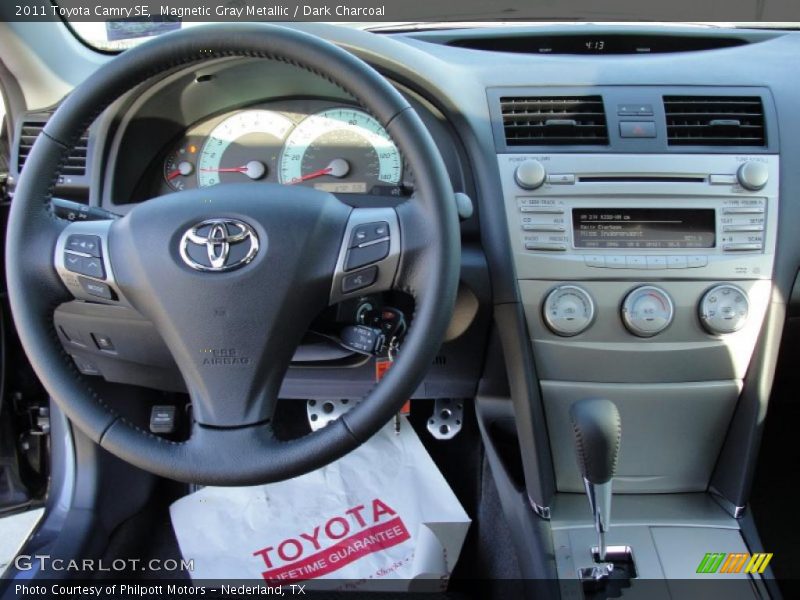 Magnetic Gray Metallic / Dark Charcoal 2011 Toyota Camry SE