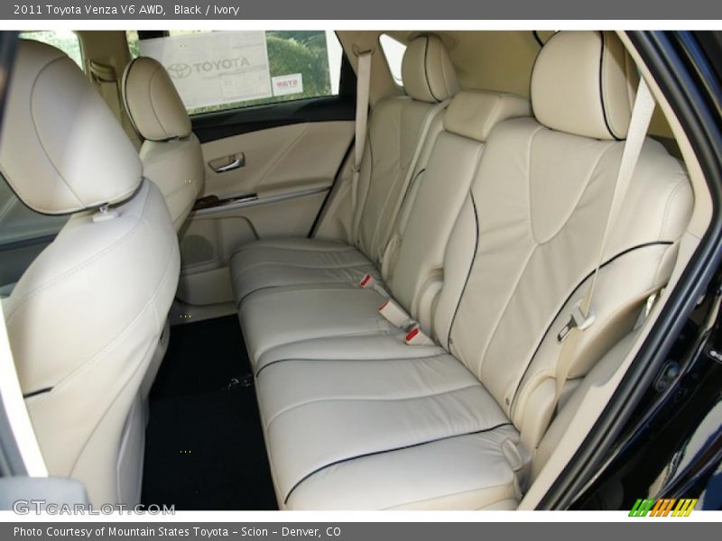  2011 Venza V6 AWD Ivory Interior