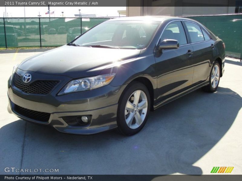 Magnetic Gray Metallic / Ash 2011 Toyota Camry SE