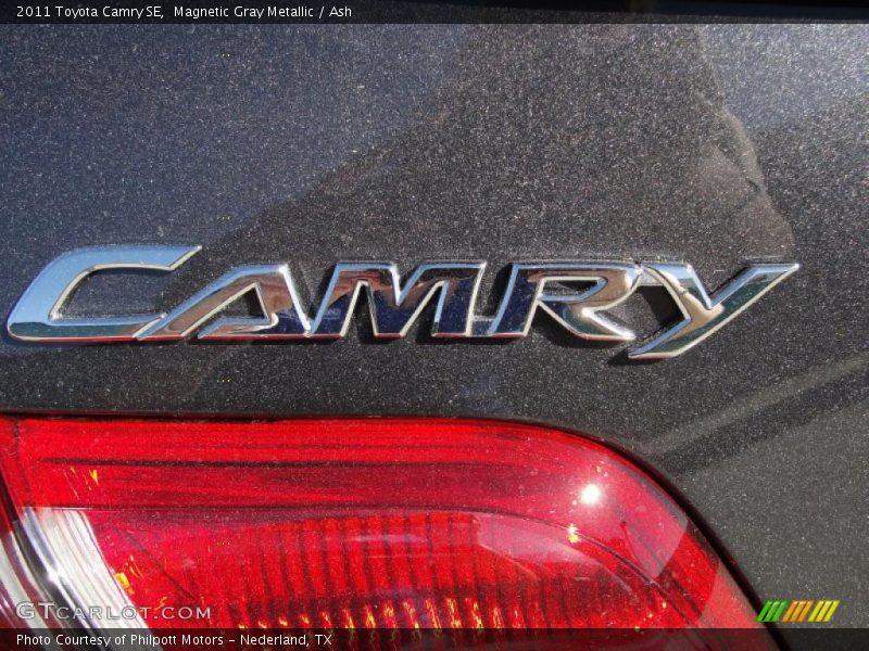 Magnetic Gray Metallic / Ash 2011 Toyota Camry SE