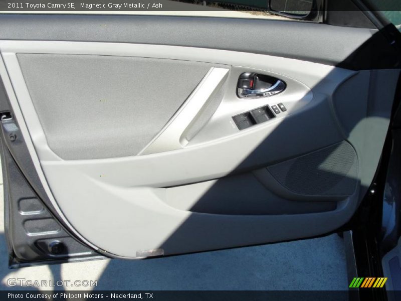 Magnetic Gray Metallic / Ash 2011 Toyota Camry SE