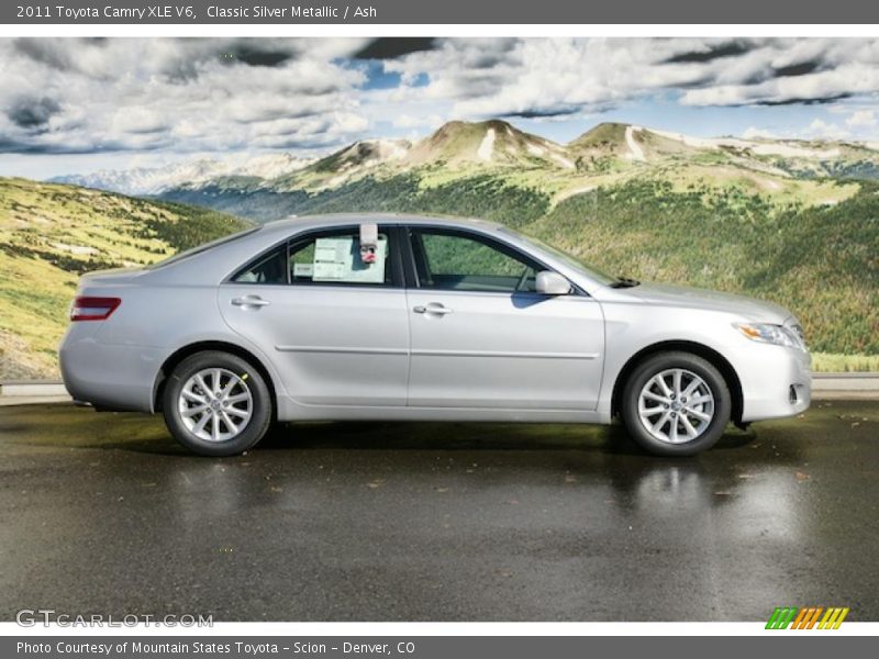 Classic Silver Metallic / Ash 2011 Toyota Camry XLE V6