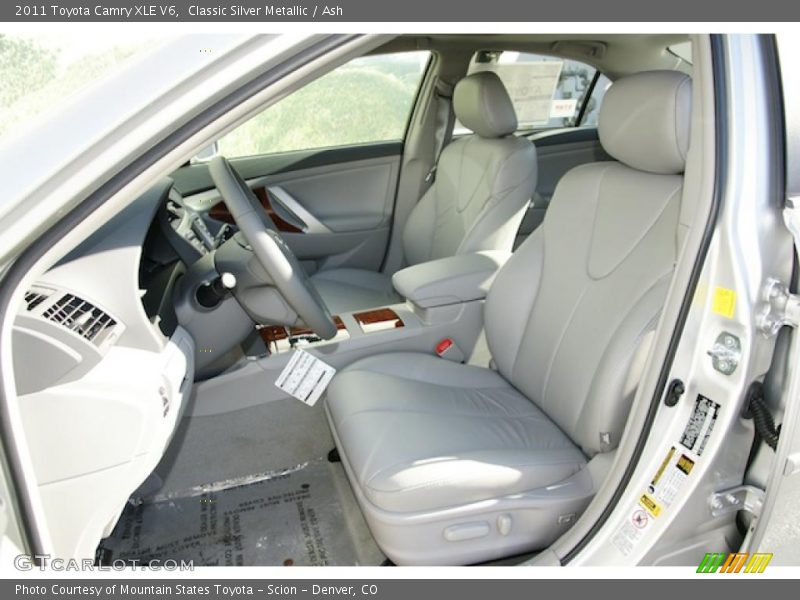 Classic Silver Metallic / Ash 2011 Toyota Camry XLE V6
