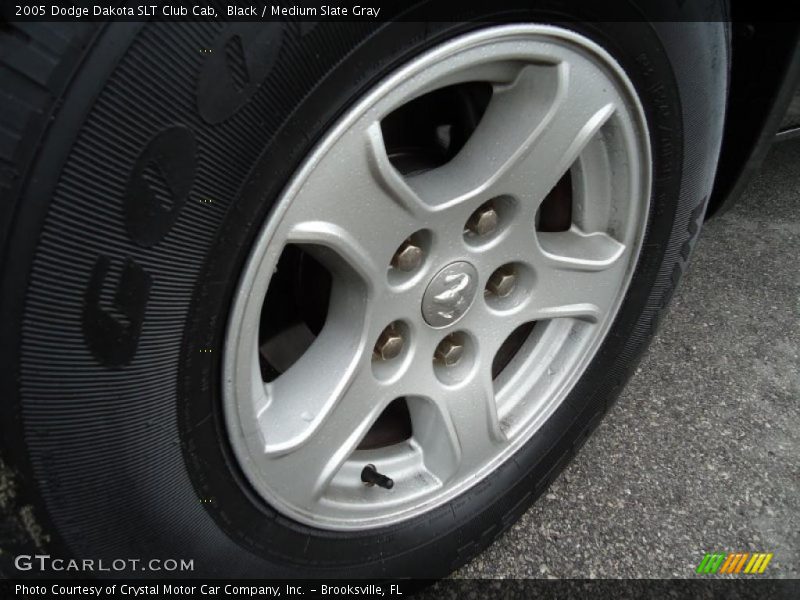 2005 Dakota SLT Club Cab Wheel
