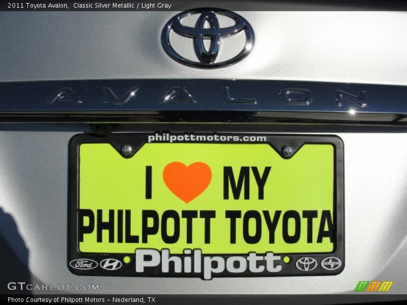 Classic Silver Metallic / Light Gray 2011 Toyota Avalon