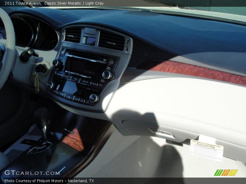 Classic Silver Metallic / Light Gray 2011 Toyota Avalon