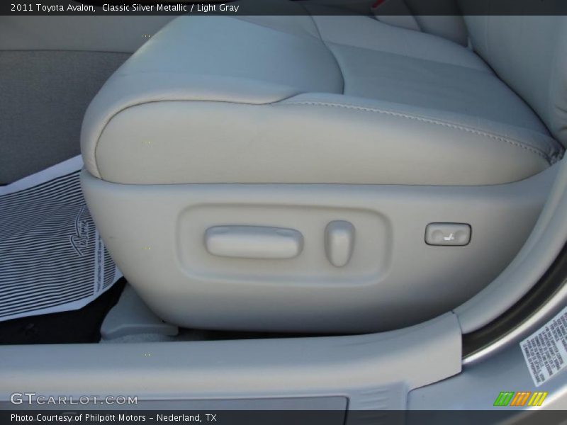 Classic Silver Metallic / Light Gray 2011 Toyota Avalon