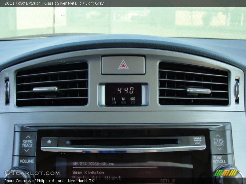 Classic Silver Metallic / Light Gray 2011 Toyota Avalon